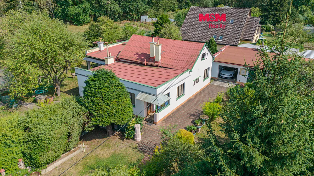 Prodej rodinného domu 180 m², pozemek 1788 m²